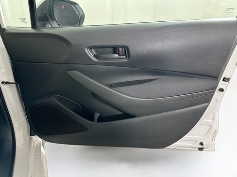 Used 2024 Toyota Corolla LE FWD image 28