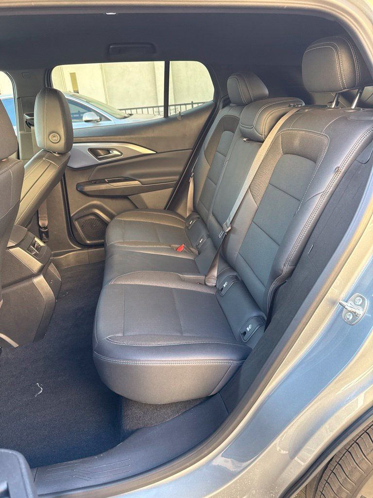 Used 2024 Chevrolet Equinox EV LT w/ LPO, Blackout Package FWD image 22