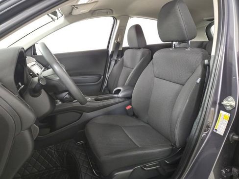 Used 2017 Honda HR-V LX image 13