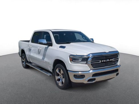 Used 2023 RAM 1500 Laramie AWD/4WD image 2