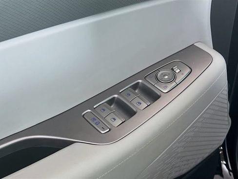 Used 2024 Hyundai Palisade SEL FWD image 18