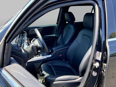 Used 2021 Mercedes-Benz GLB 250 4MATIC image 7