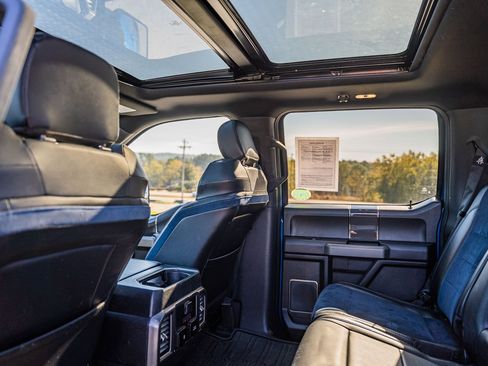 Certified 2019 Ford F150 Raptor w/ Equipment Group 802A Luxury image 18