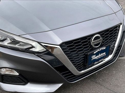 Used 2022 Nissan Altima 2.5 SV w/ SV Premium Package FWD image 34