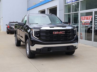 New 2025 GMC Sierra 1500 Pro w/ Pro Value Package