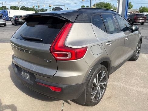 Used 2022 Volvo XC40 T5 R-Design w/ Advanced Package AWD/4WD image 6
