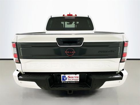 Used 2025 Nissan Frontier PRO-4X w/ Pro Premium Package image 5