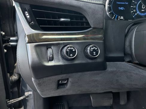 Used 2020 Cadillac Escalade Platinum AWD/4WD image 13