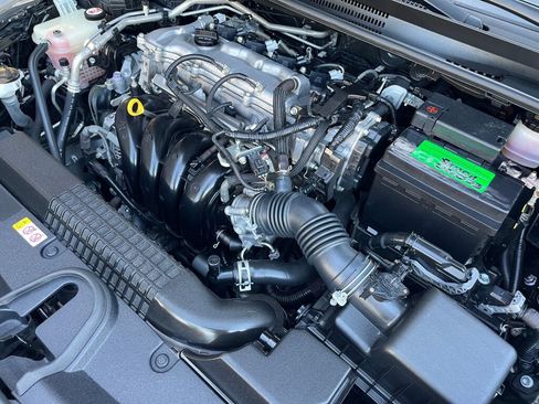 Used 2020 Toyota Corolla LE FWD image 32