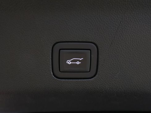 Used 2024 GMC Yukon Denali Ultimate AWD/4WD image 26