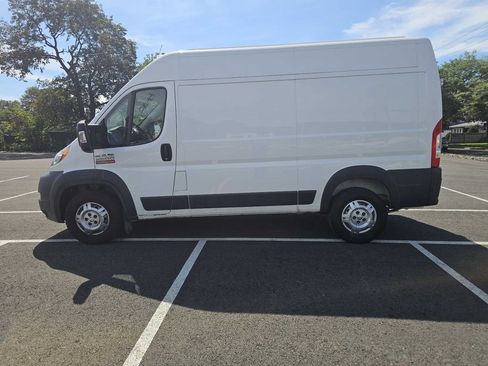Used 2016 RAM ProMaster 2500 w/ Interior Convenience Group FWD image 1