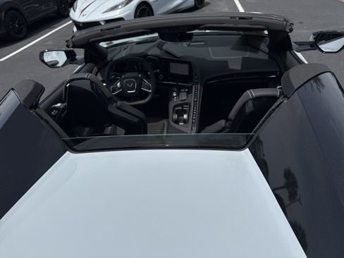 Used 2024 Chevrolet Corvette Stingray Preferred Conv w/ Z51 Performance Package RWD image 37
