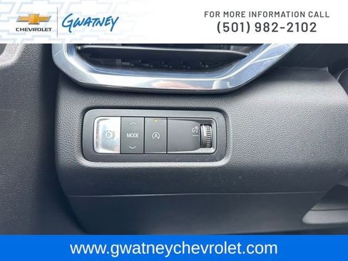 Used 2025 GMC Acadia Elevation image 19