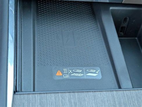 New 2026 GMC Acadia Denali w/ Super Cruise Package image 15