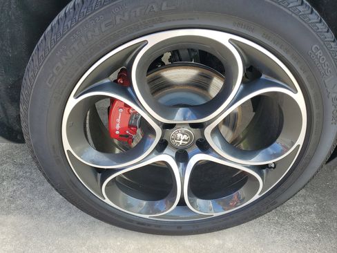 Used 2024 Alfa Romeo Stelvio Ti w/ Active Assist Plus Package image 5