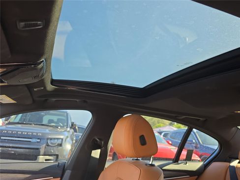 Used 2022 BMW 530i w/ M Sport Package image 24