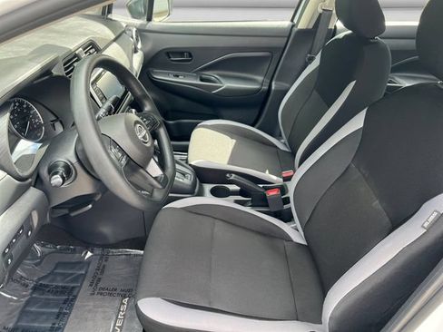 Used 2025 Nissan Versa S w/ Trunk Package FWD image 10