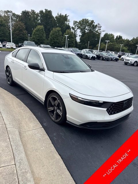 Used 2024 Honda Accord Sport image 2