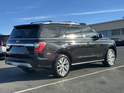 Used 2019 Ford Expedition Platinum image 11