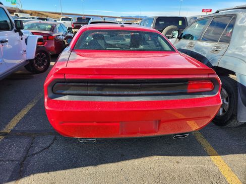Used 2012 Dodge Challenger R/T Plus image 7