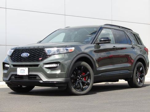 Used 2024 Ford Explorer ST w/ Equipment Group 401A AWD/4WD image 29