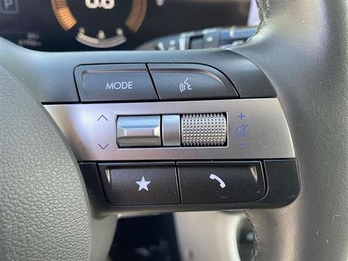 Used 2024 Hyundai Kona SEL AWD/4WD image 48