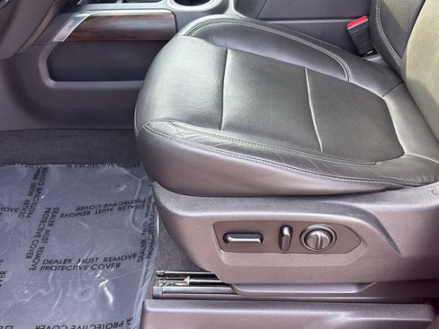 Used 2020 GMC Sierra 1500 SLT w/ SLT Premium Package image 23