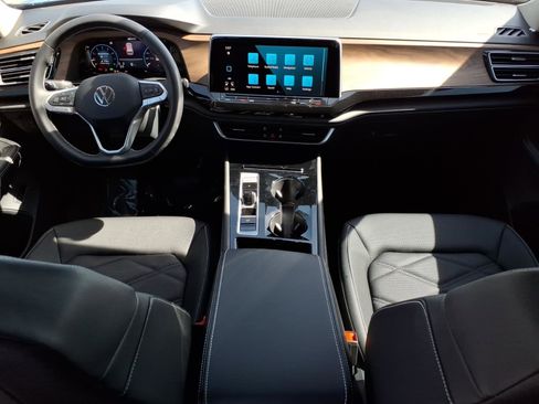 New 2026 Volkswagen Atlas SE image 17