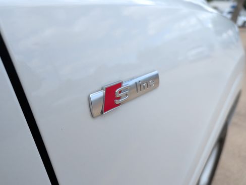 Certified 2023 Audi Q3 2.0T Premium w/ Convenience Package AWD/4WD image 37