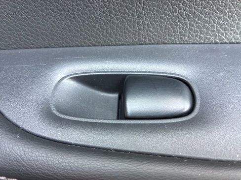 Used 2017 Nissan Rogue SL w/ SL Premium Package image 24