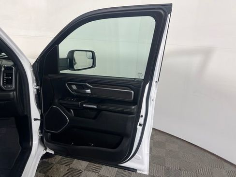 Certified 2025 RAM 1500 Laramie AWD/4WD image 29