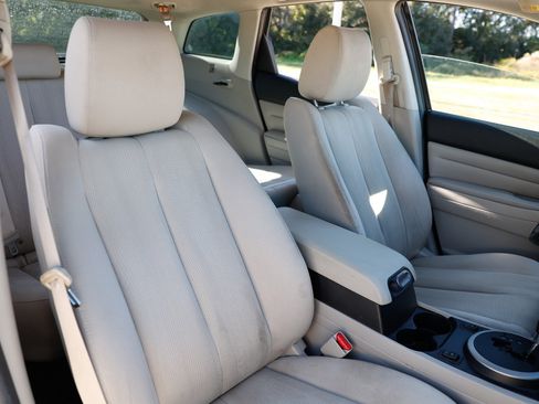 Used 2010 MAZDA CX-7 i Sport w/ Convenience Pkg image 18