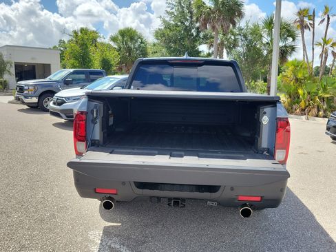 Used 2024 Honda Ridgeline Black Edition image 12