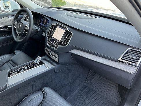 Certified 2024 Volvo XC90 T8 Ultimate w/ Protection Package Premier AWD/4WD image 20