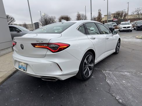 Certified 2025 Acura TLX w/ Technology Package image 3