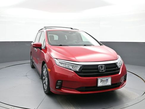 Certified 2023 Honda Odyssey EX-L image 3
