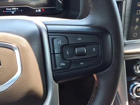 Used 2024 GMC Yukon XL Denali AWD/4WD image 22