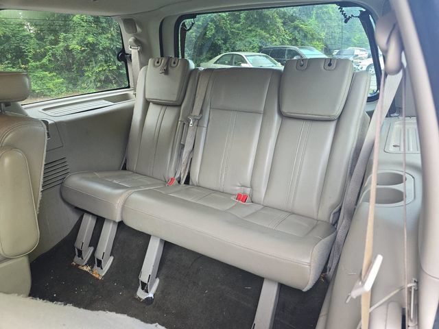 Used 2015 Lincoln Navigator 4WD image 14