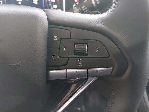 Used 2025 Cadillac Lyriq Sport image 22