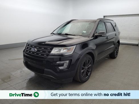 Used 2017 Ford Explorer XLT w/ Equipment Group 202A image 1