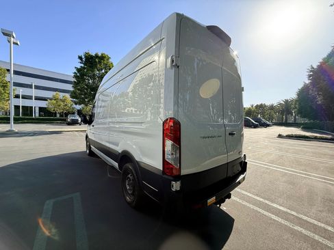 Used 2022 Ford Transit 250 148 High Roof RWD image 3