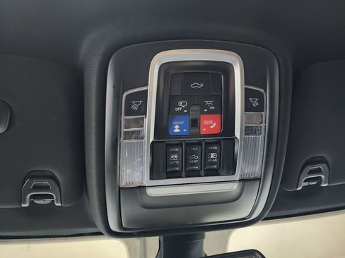 Used 2022 RAM 3500 Laramie image 64