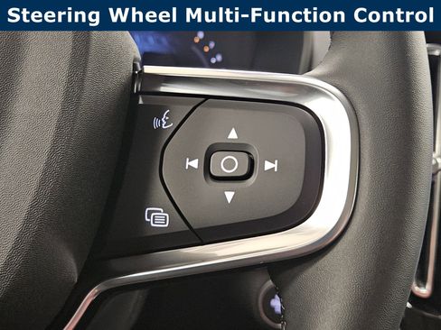 New 2026 Volvo XC40 B5 Plus w/ Protection Package Premier AWD/4WD image 33