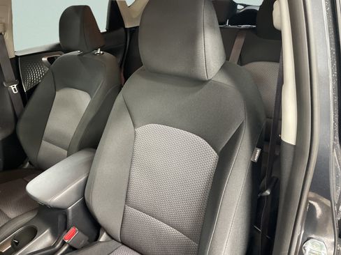 Used 2025 Kia Soul LX w/ LX Technology Package FWD image 13