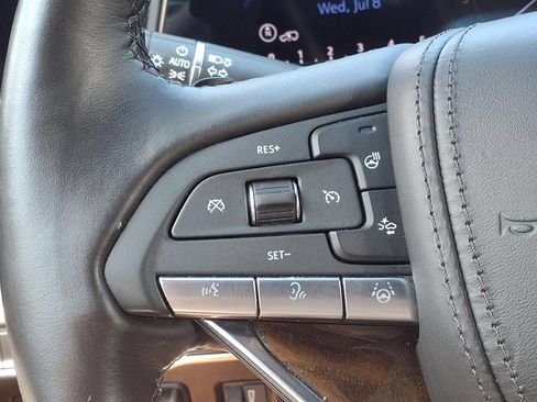 Used 2024 Cadillac Escalade ESV Sport Platinum w/ LPO, ONYX Package AWD/4WD image 29