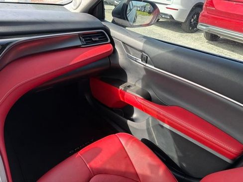 Used 2022 Toyota Camry XSE FWD image 20