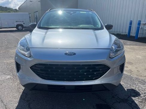 Used 2022 Ford Escape SE w/ SE Sport Appearance Package AWD/4WD image 11