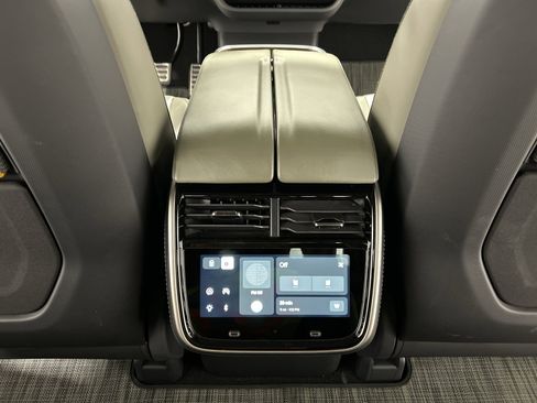 Used 2022 Rivian R1T Adventure image 28