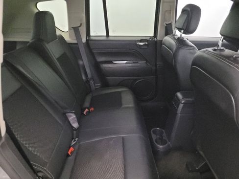 Used 2016 Jeep Compass Latitude AWD/4WD image 19