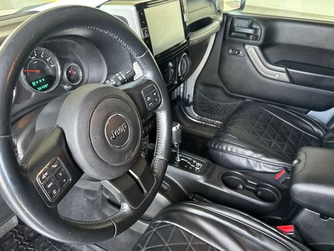 Used 2017 Jeep Wrangler Unlimited Sport w/ Quick Order Package 24S AWD/4WD image 11